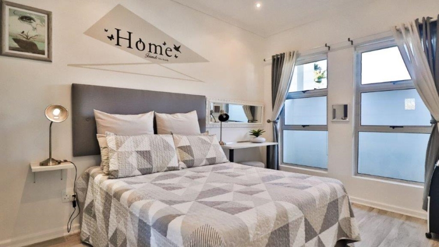 3 Bedroom Property for Sale in Bayview Western Cape